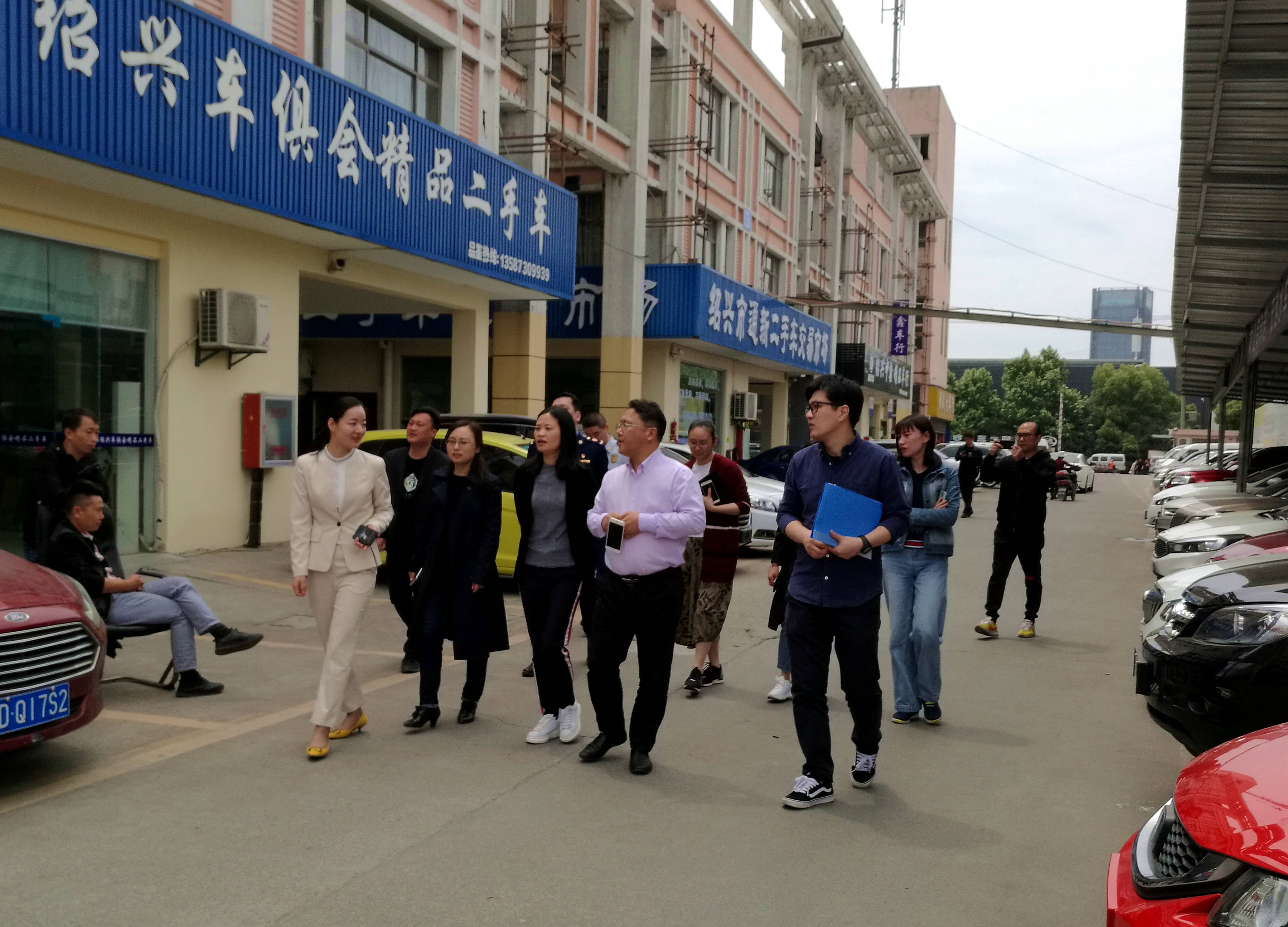 越城区副区长柴凌凌、陈敏一行莅临绍兴华亿(中国)进行安全生产检查