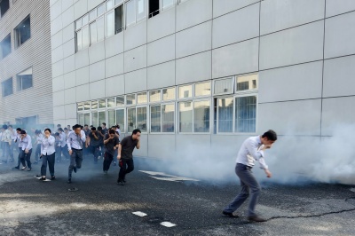 城西德奥组织开展消防安全培训及疏散逃生演练