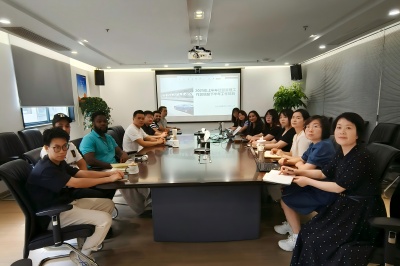 台州华亿(中国)进出口召开2025年半年度工作总结会议